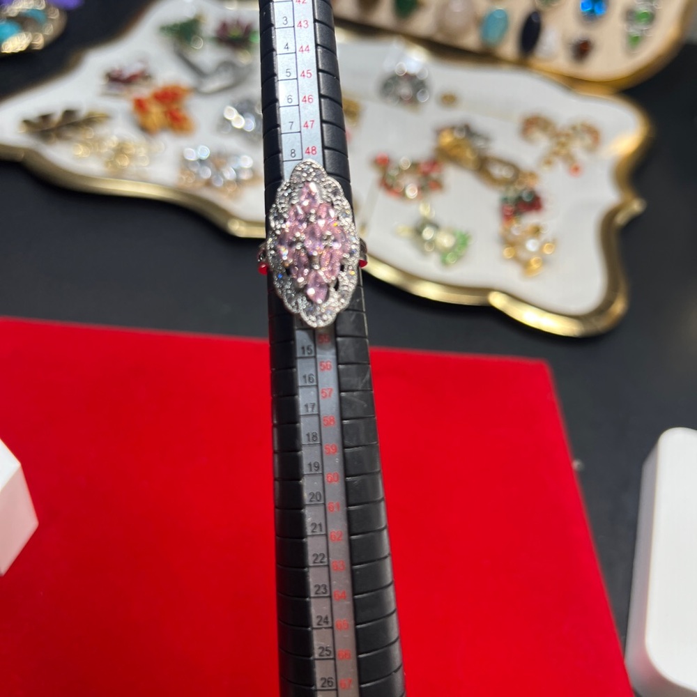 Elegant Pink and Silver Women's Ring